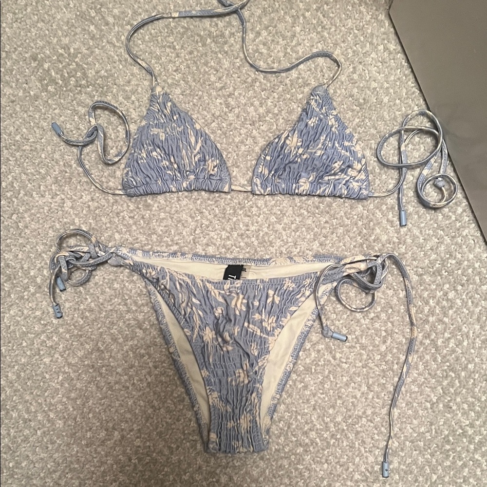 Triangl Swimwear Floral Blue and Off White Bikini